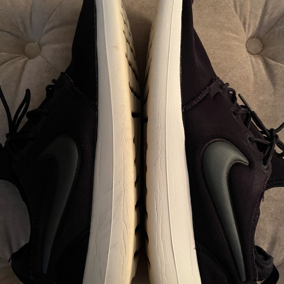 Nike Roshe Run 2 size 10 - Picture 2 of 4
